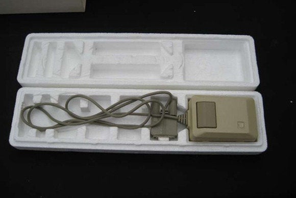 Macintosh 128K unboxing