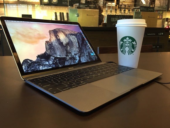 macbook en Starbucks