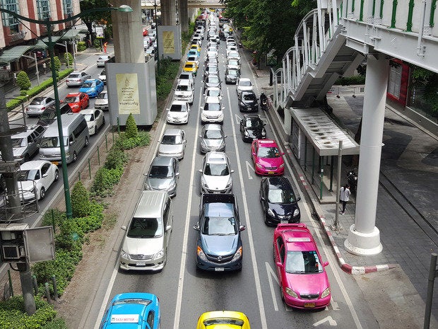 bangkok traffic queue