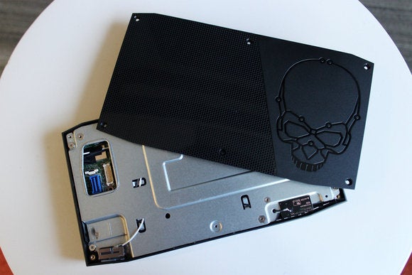 Intel NUC6i7KYK (Skull Canyon) Top Shot