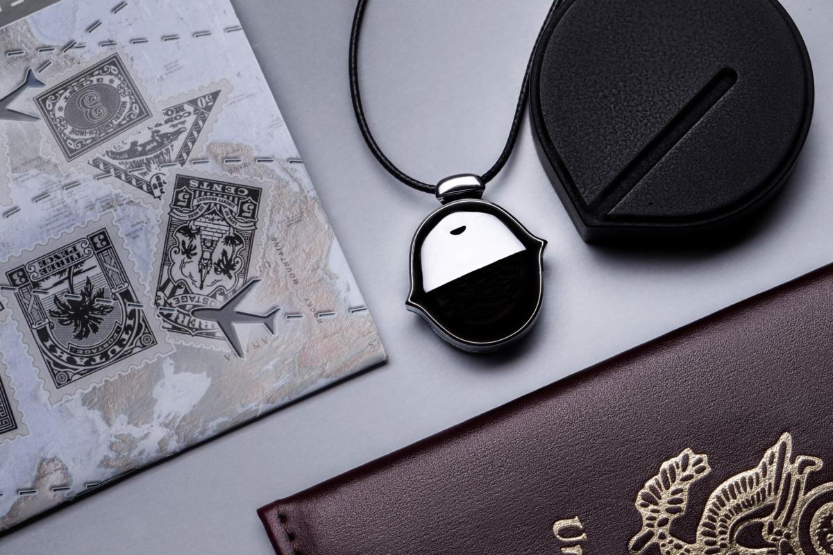 senstone pendant