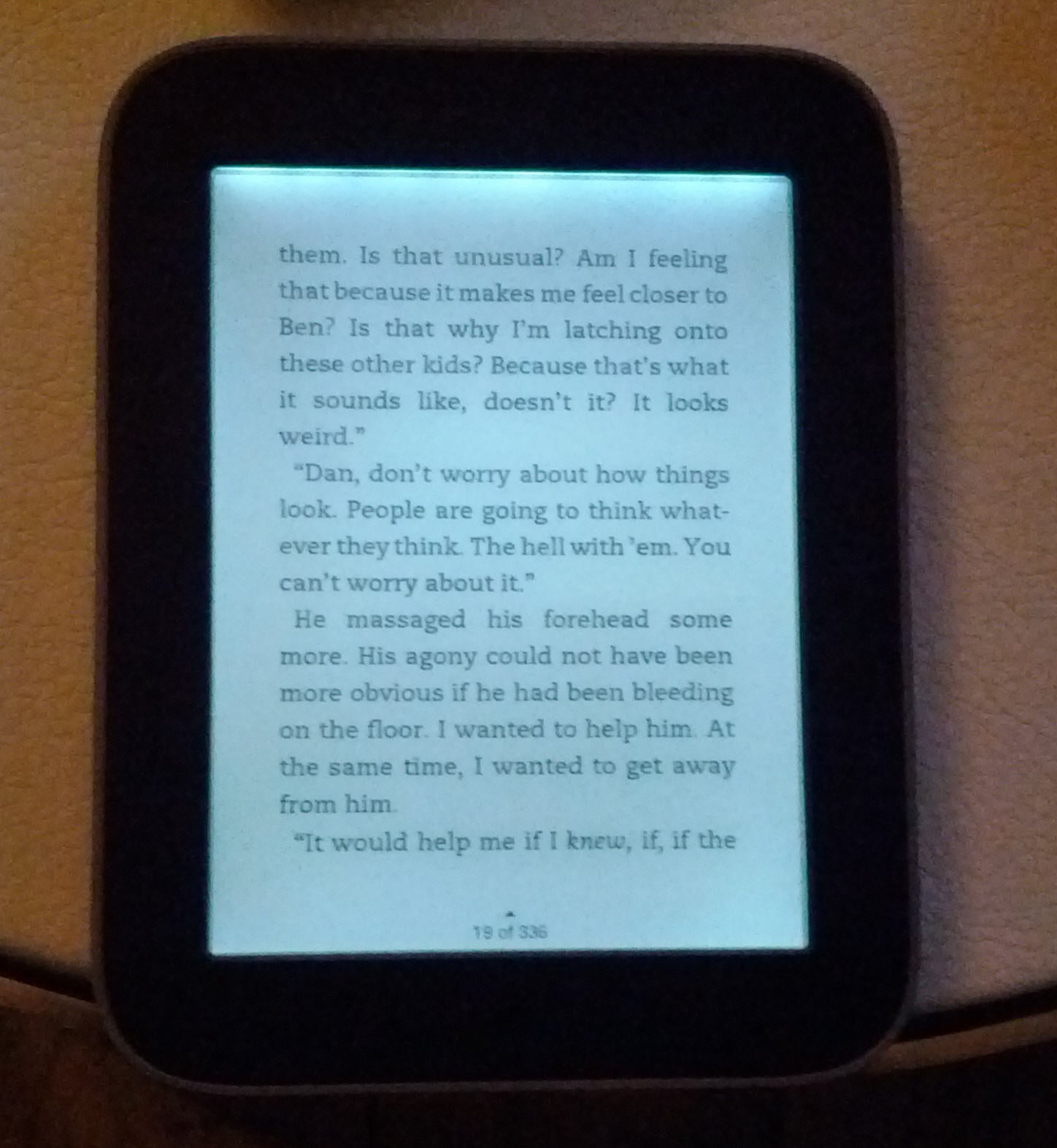 Barnes & Noble's new Nook Simple Touch with GlowLight