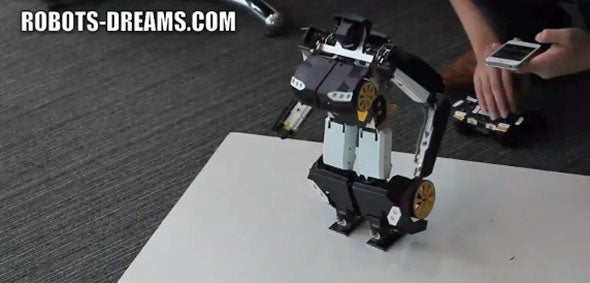 RobotTransformer590.jpg
