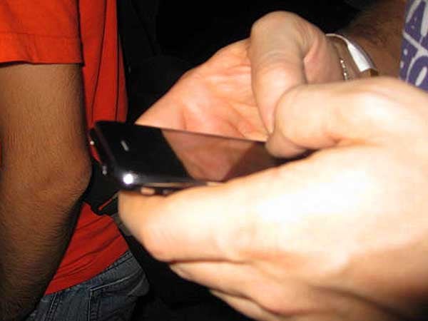 texting-600x450_0.jpg