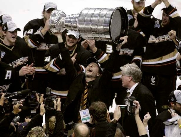 Annaheim Ducks win 2007 Stanley Cup