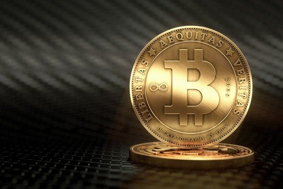 overstock accepts bitcoin