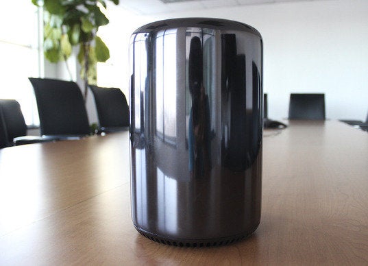 Mac Pro Late 13 Review Apple S New Mac Pro Really Is For Pros Macworld