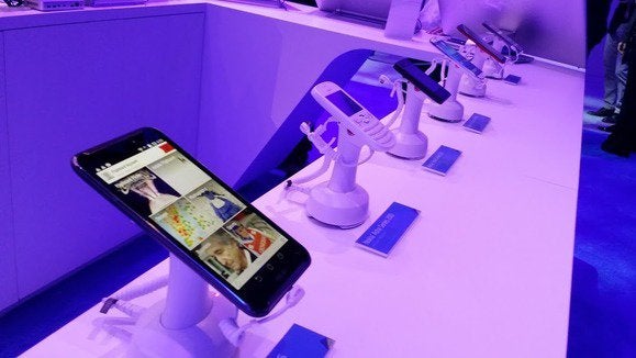 intel at ces phones