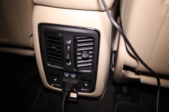 2014 dodge durango hdmi rear console