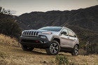 With 'recall,' Fiat Chrysler makes its car hack worse