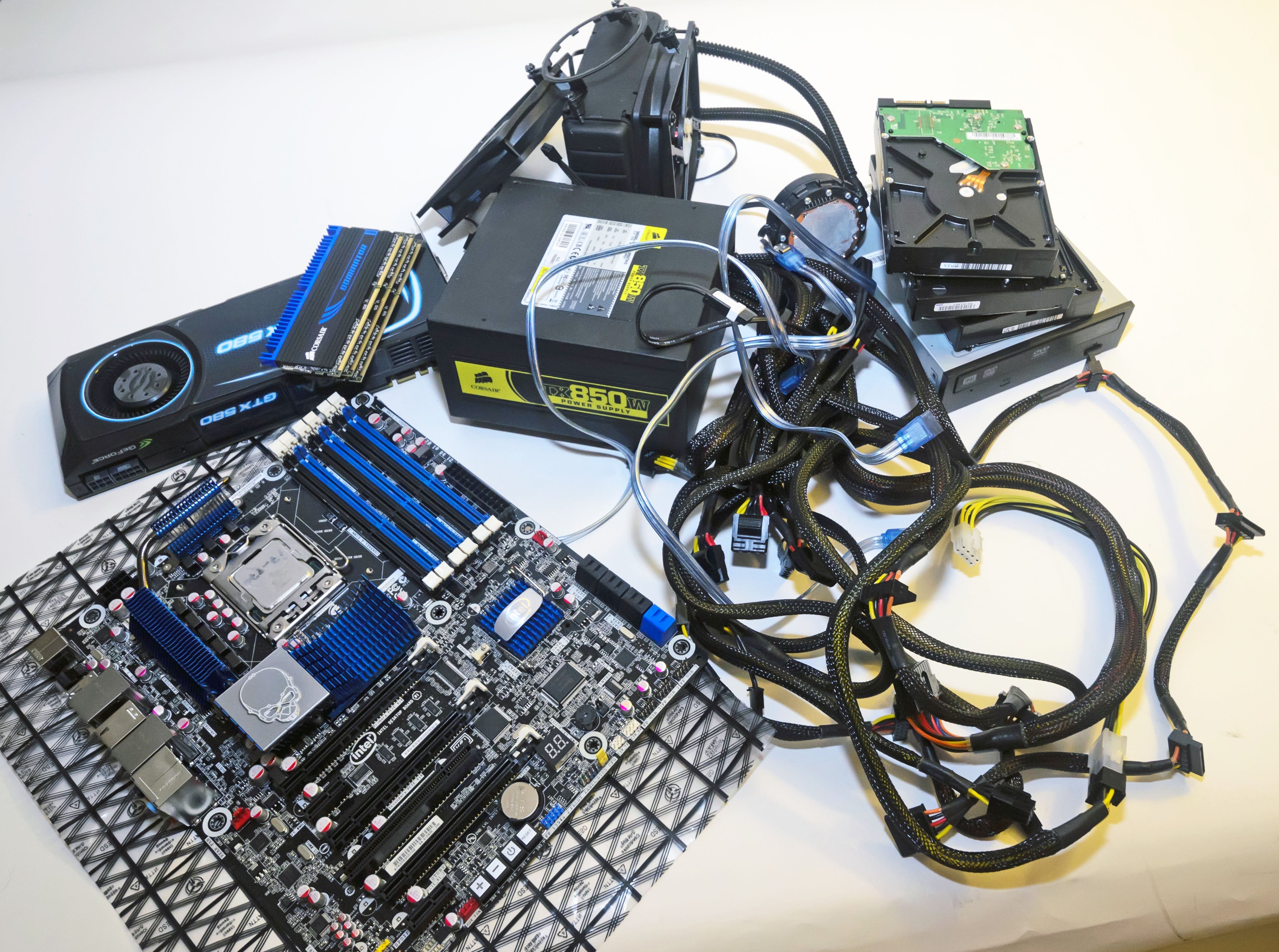 6 cable management tips to keep your tech looking tidy