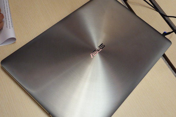 asus zenbook nx500 closed