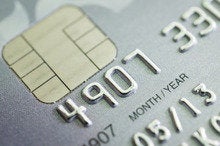 How to detect credit card theft in the early moments