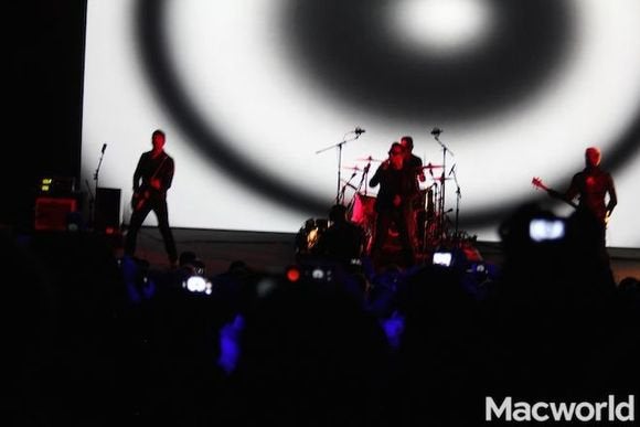 U2