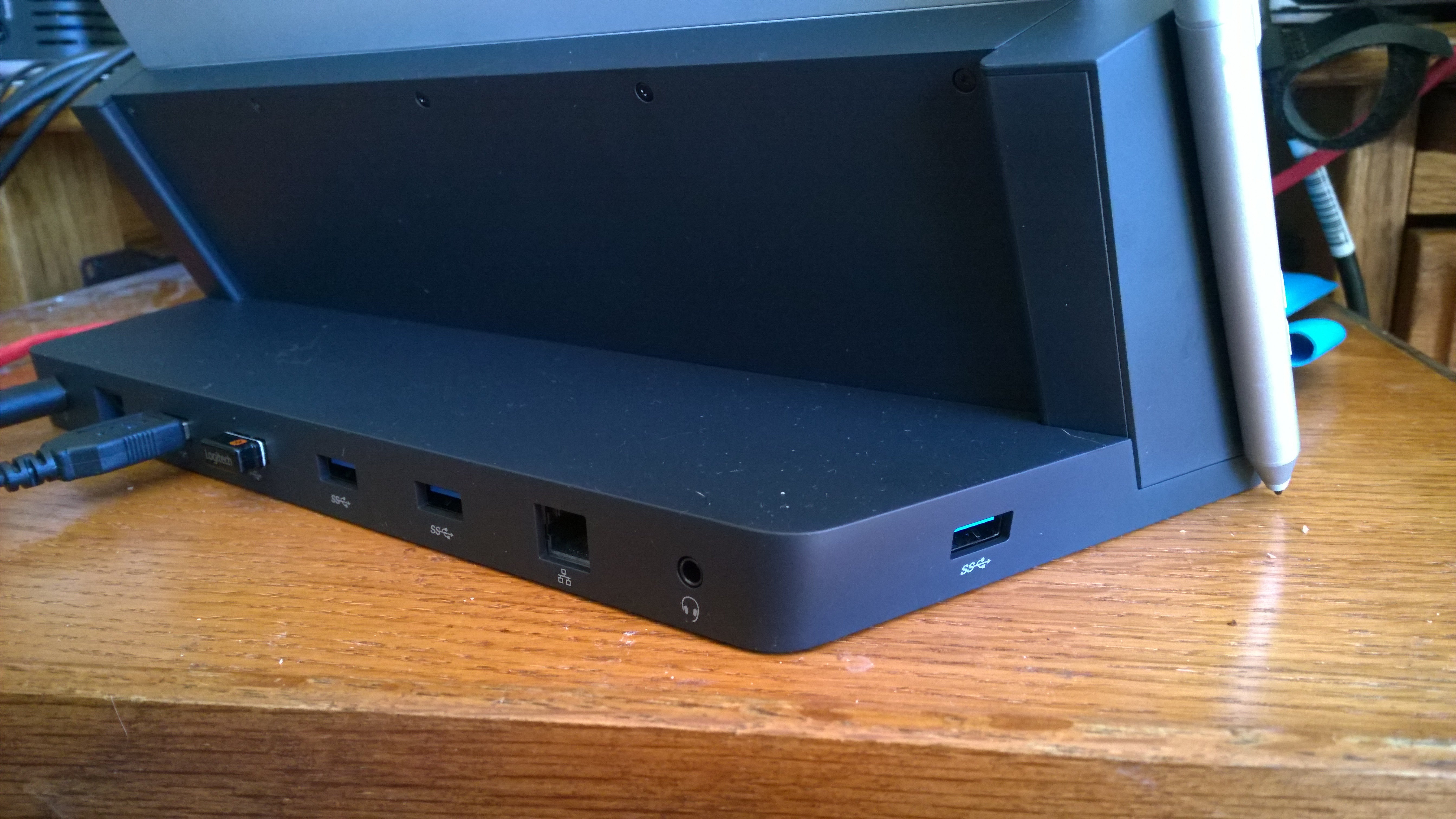 microsoft surface dock