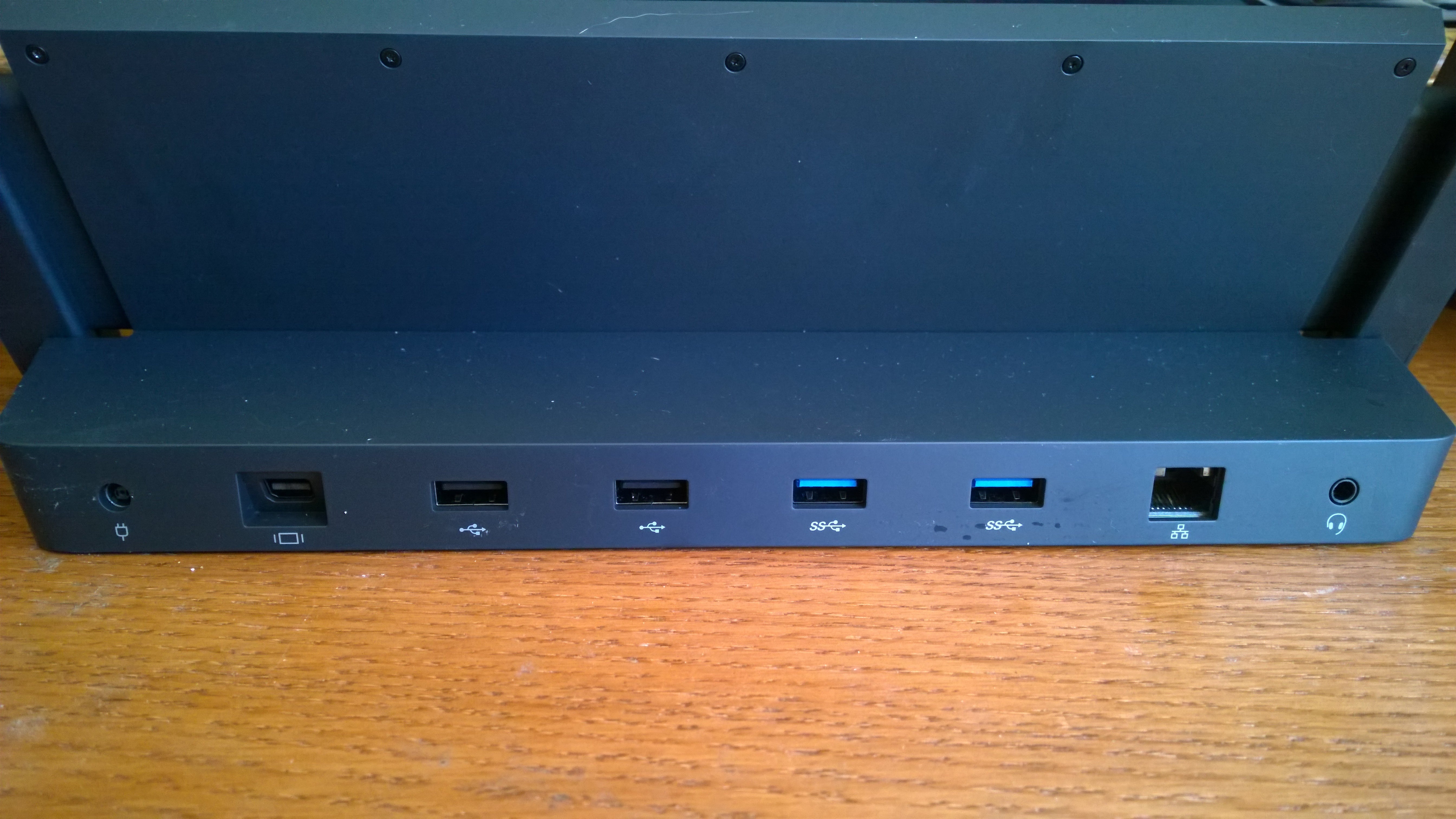 microsoft display dock alternatives