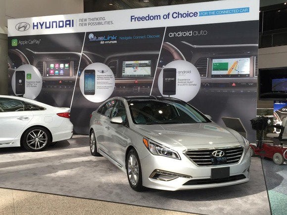android auto apple carplay 2015 hyundai sonata la auto show
