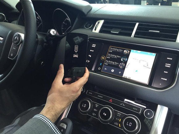jaguar land rover justdrive la autoshow 3