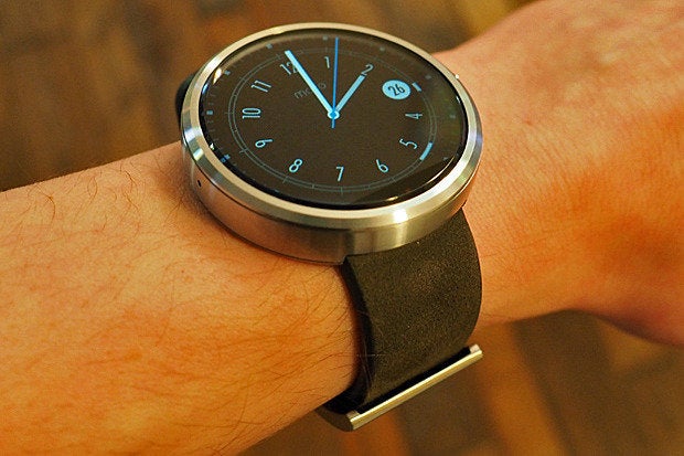 Moto 360 android wear to watch