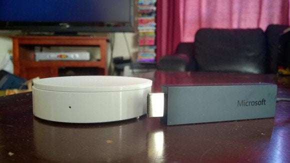 Microsoft Screen Sharing HD-10 Wireless Display Adapter