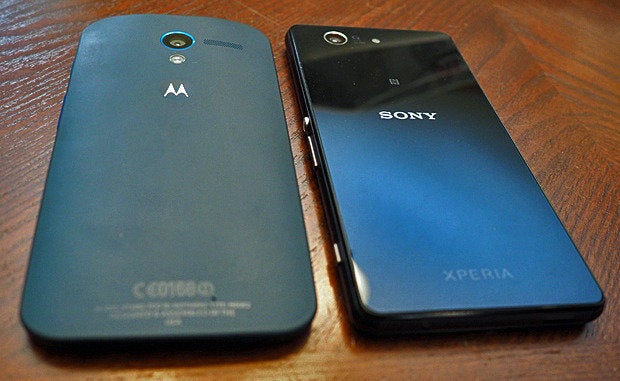 Xperia Z3 Compact, Moto X