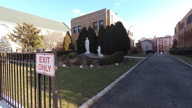 htc re church photo