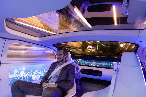 mercedes benz f015 concept touchscreen interior