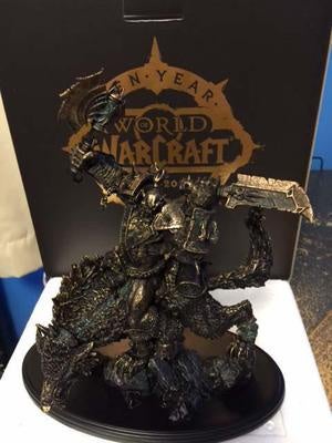 Warcraft Statue