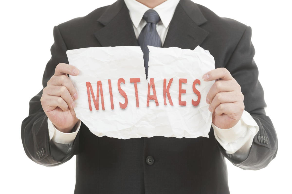 Work on mistakes. Mistake картинка. Ошибочные действия картинки. Ошибки маркетинга. Ошибки в маркетинге иллюстрация.