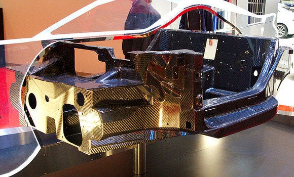 800px geneva motorshow 2013 alfa romeo carbon frame