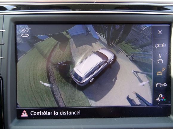 french self-driving car parking camera