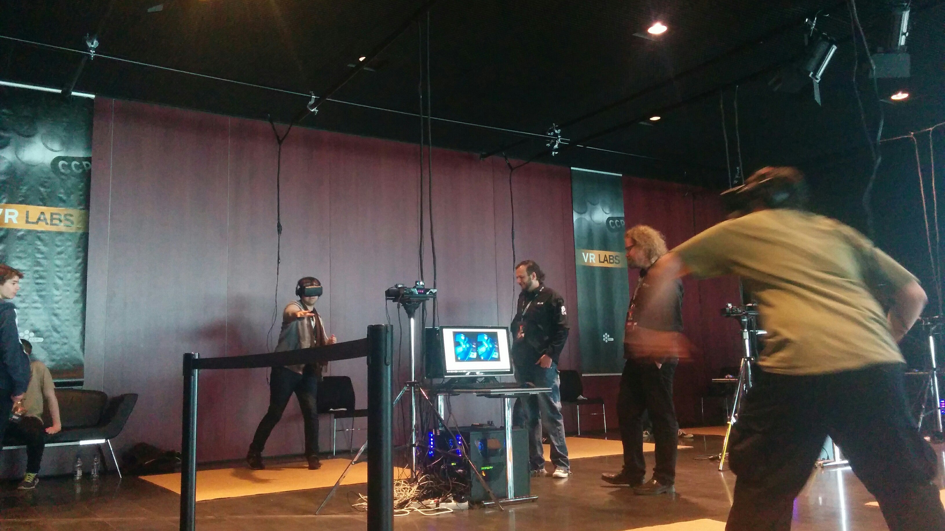 Darkroom vr. VR Lab Владивосток. VR Laboratory.