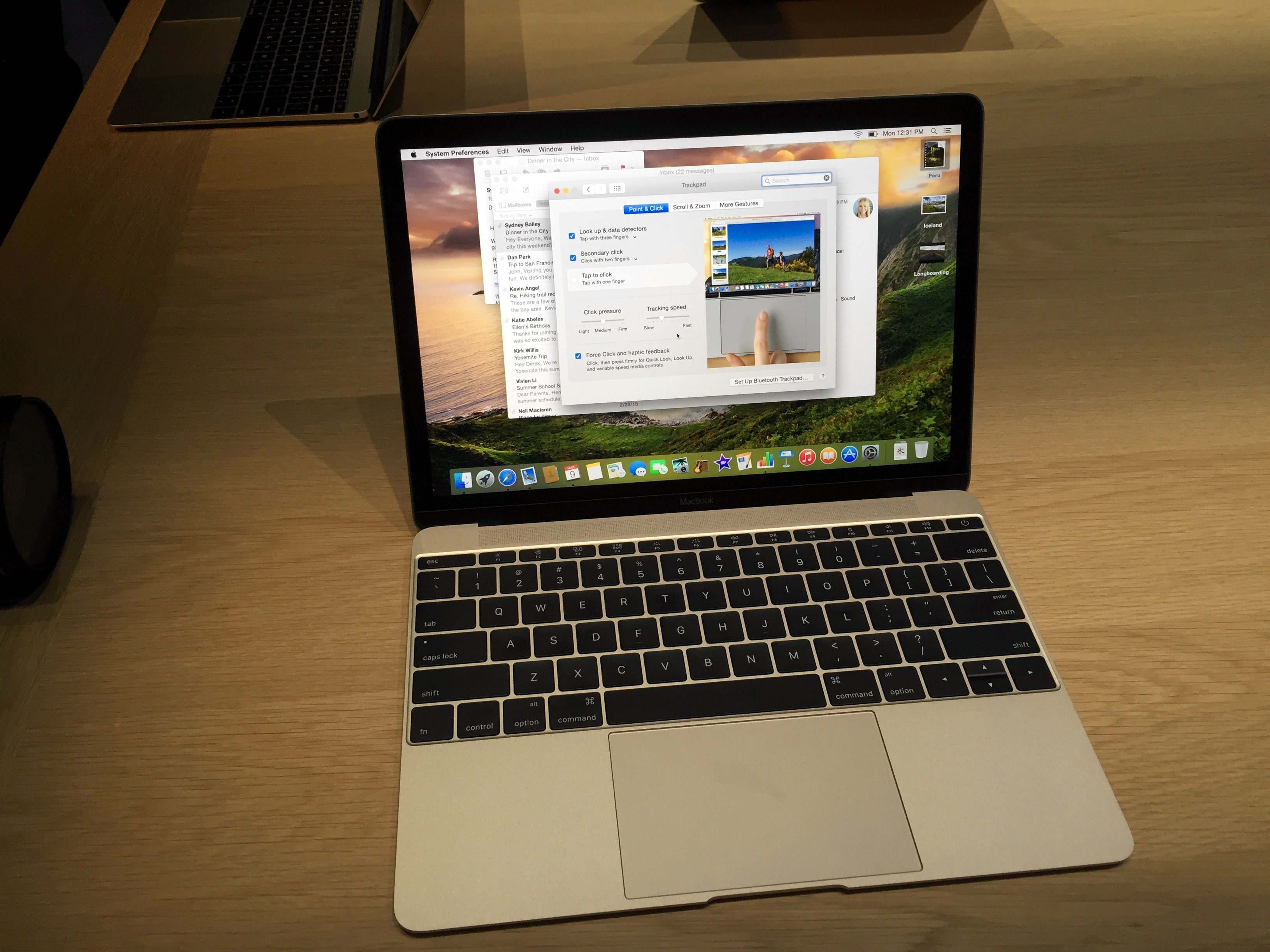 How to right click on a mac laptop trackpad