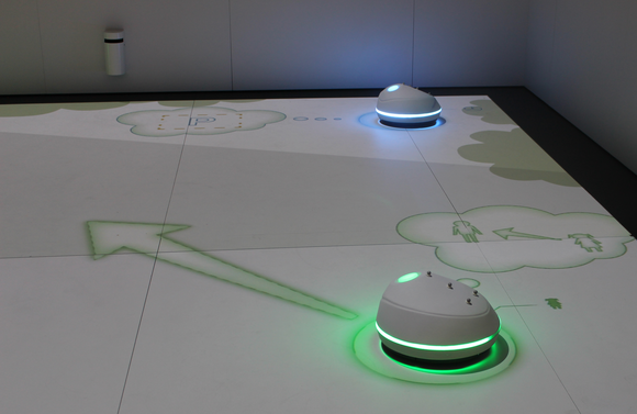 mercedes benz f 015 robot experiment sensing environment
