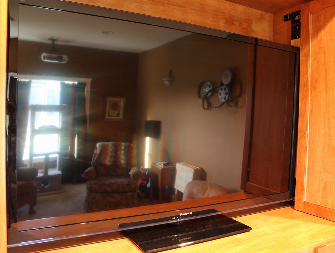 Everything you need to know about curved versus flat TVs ...