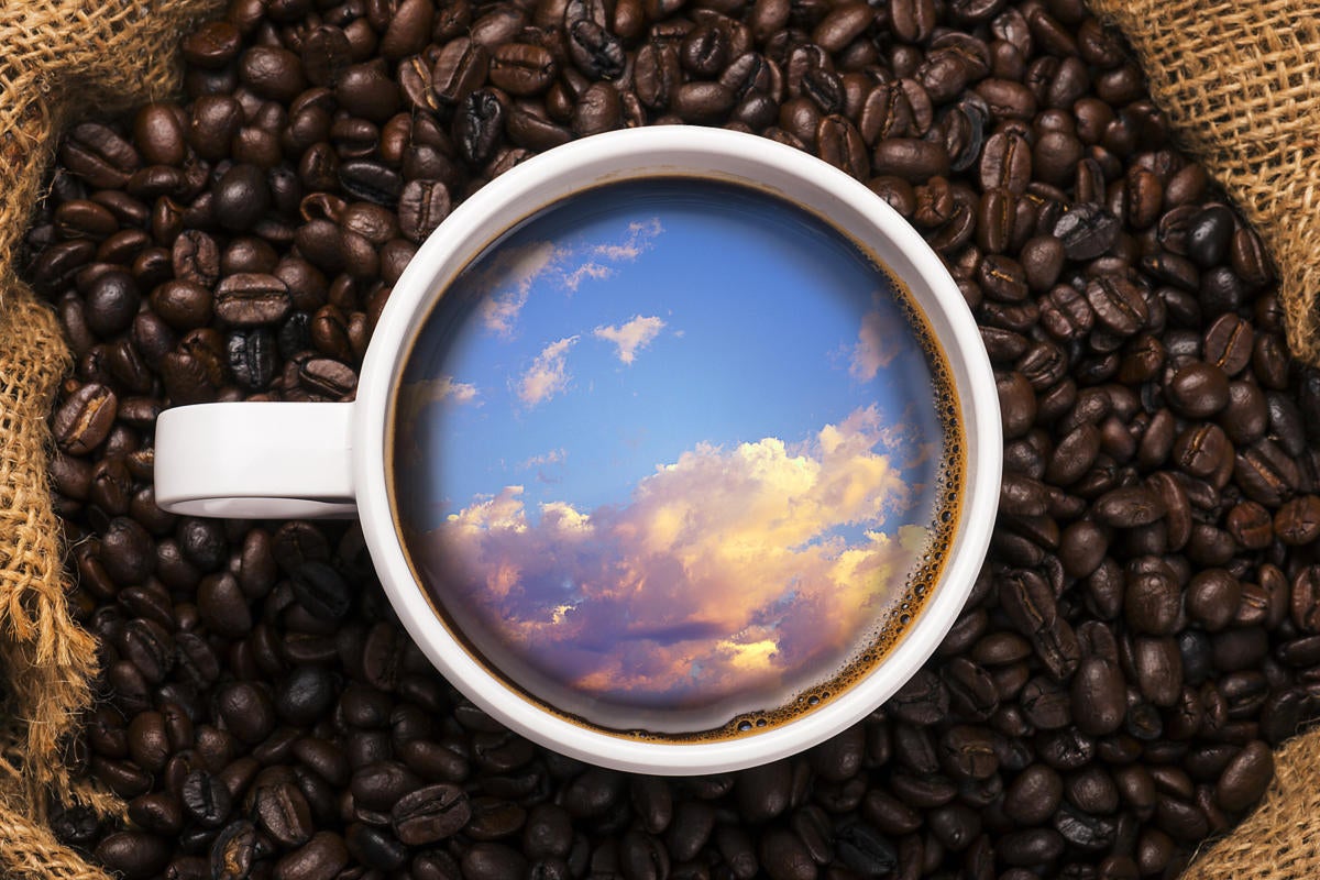 My good coffee. Кофе в кружке. Отражение в чашке кофе. Снимок кофе. Кофе и небо.