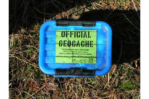 geocaching wikimedia commons solitude