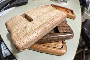 Luxury Pocket Stand