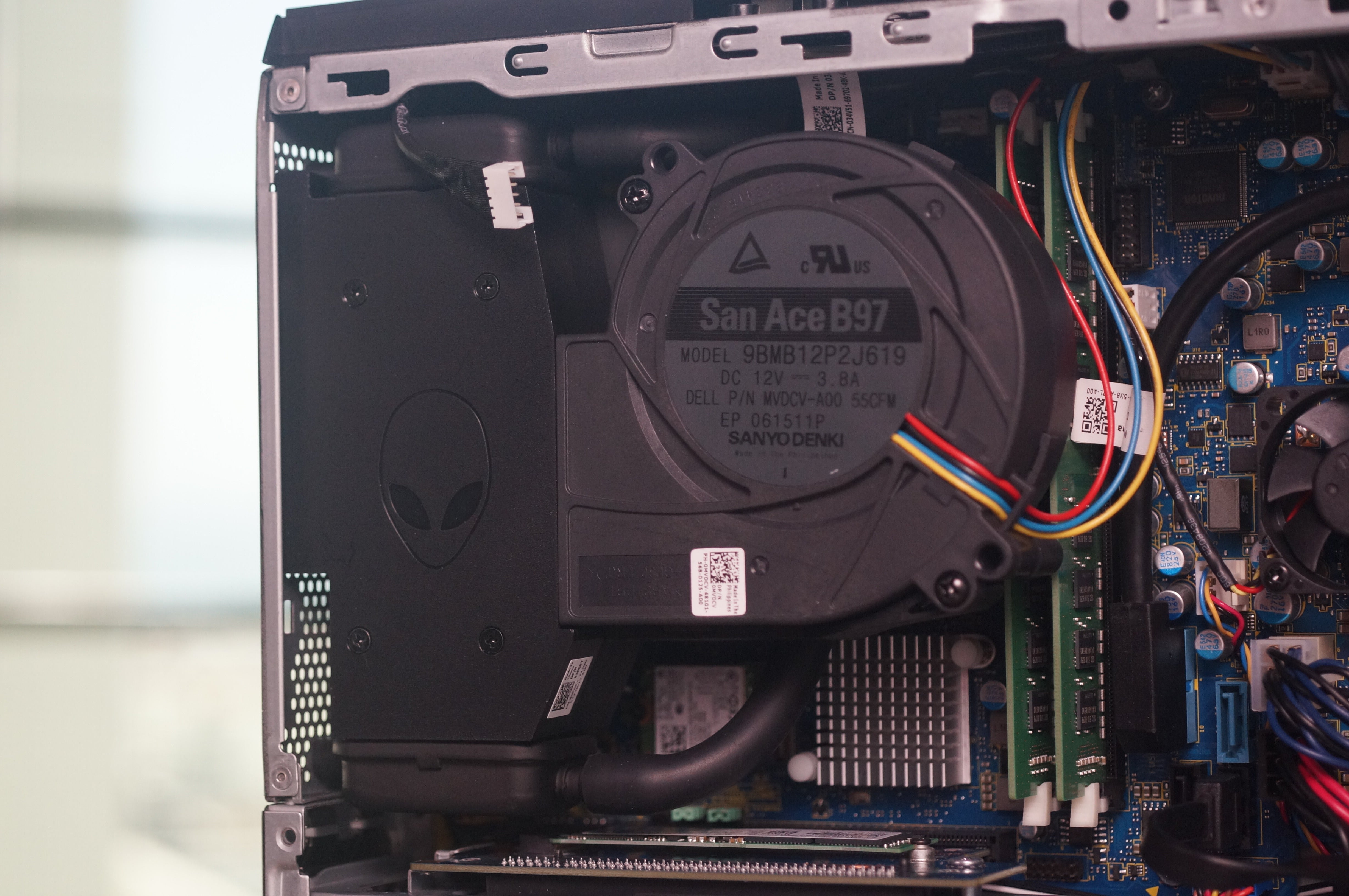 Hands On With Alienware S Water Cooled Skylake Packing X51 Microtower Pcworld