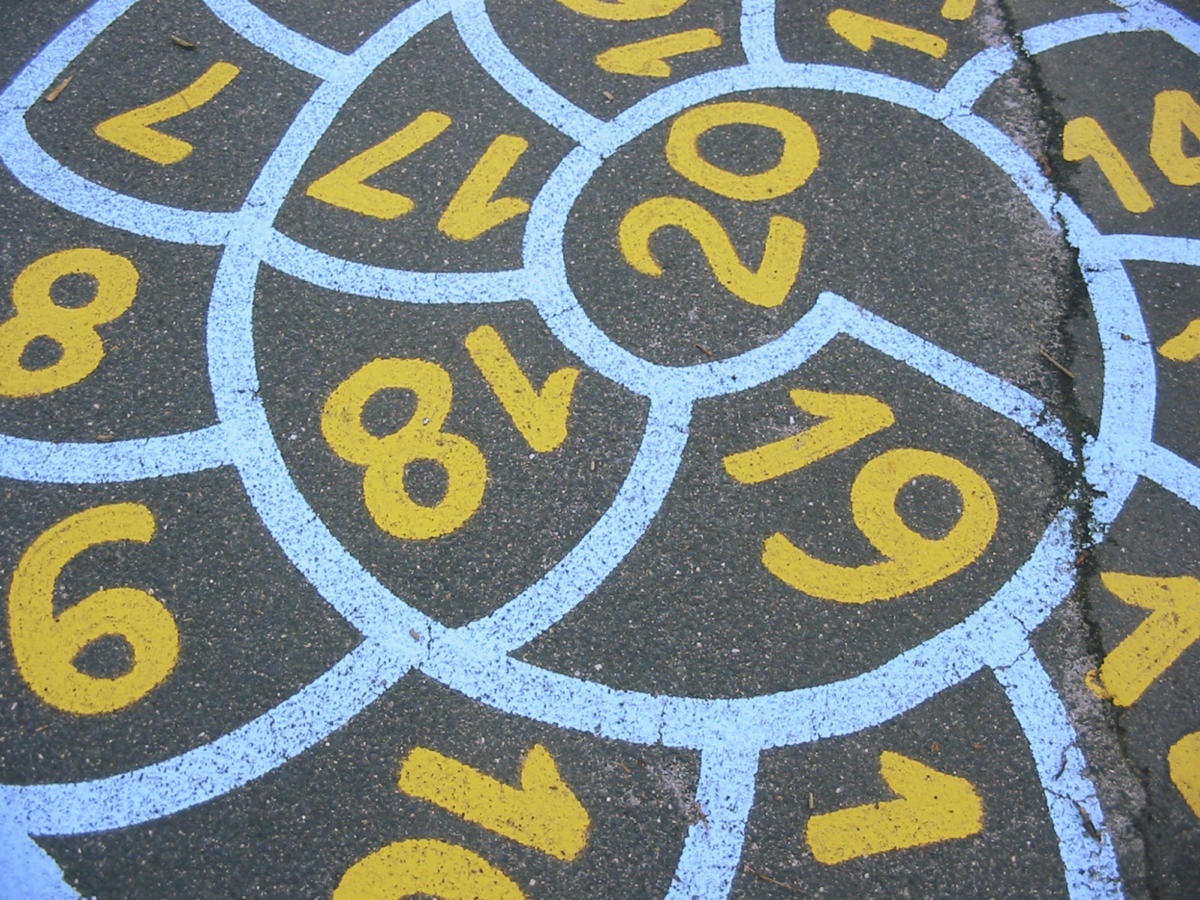 circular hopscotch numbers in blue and yellow