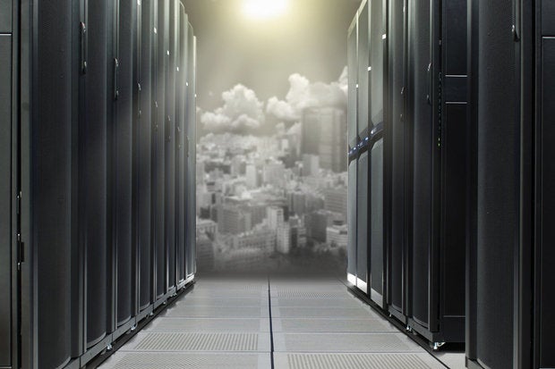 Image: IBM 'cloudifies' mainframe software pricing, adds hybrid, private cloud services