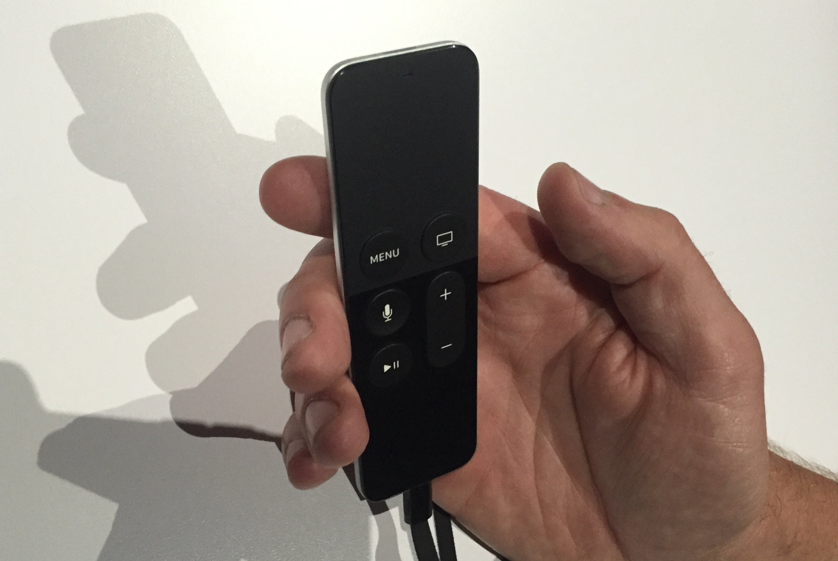 Как узнать заряд apple tv remote