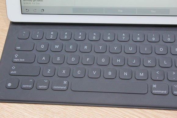 ipad pro smart keyboard closeup