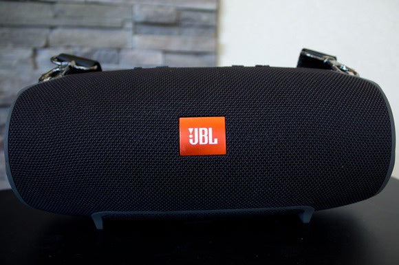 jbl xtreme portable bluetooth speaker review
