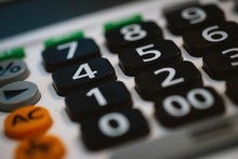 Incrementing and decrementing numeric variables in bash