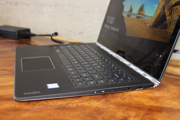 lenovo yoga 900 right detail oct 2015