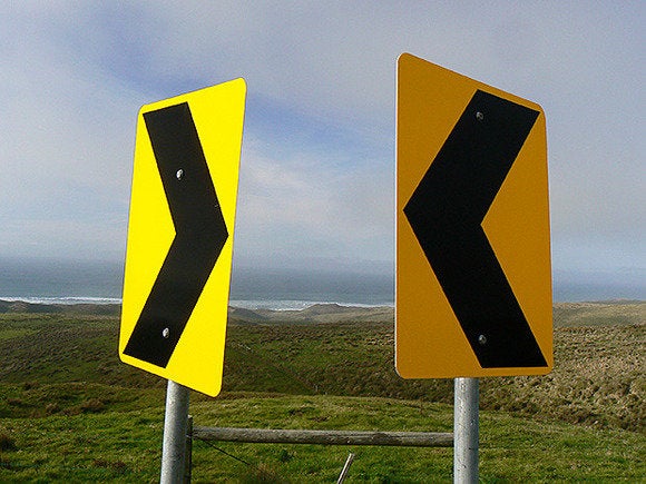 signs arrow confused