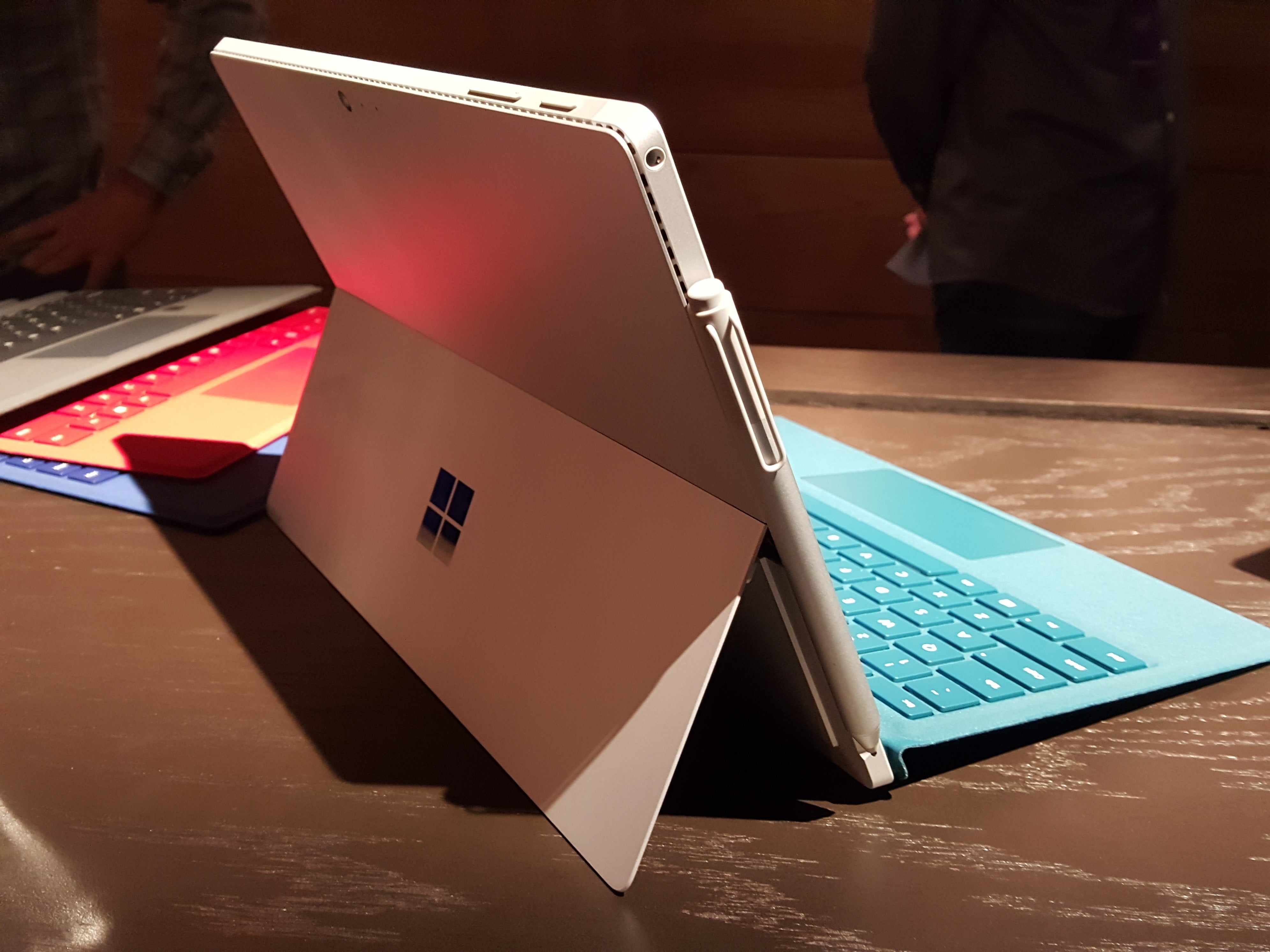 Galería Handson Microsoft Surface Pro 4