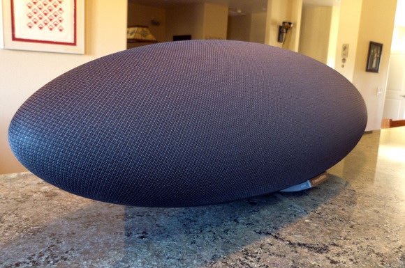 Bowers & Wilkins Zeppelin side view