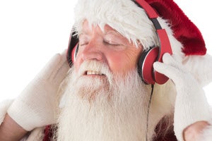 santa headphones thinkstockphotos 526024301